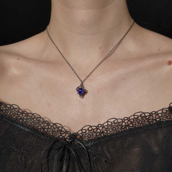 Vintage blue and silver fairy necklace with a small silver chain - Picture 2 of 11